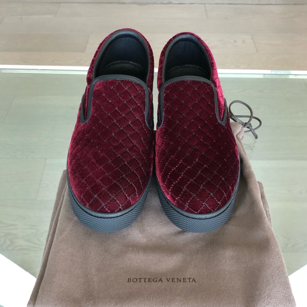 ❌SOLD❌Bottega Veneta Quilted velvet sneakers US6